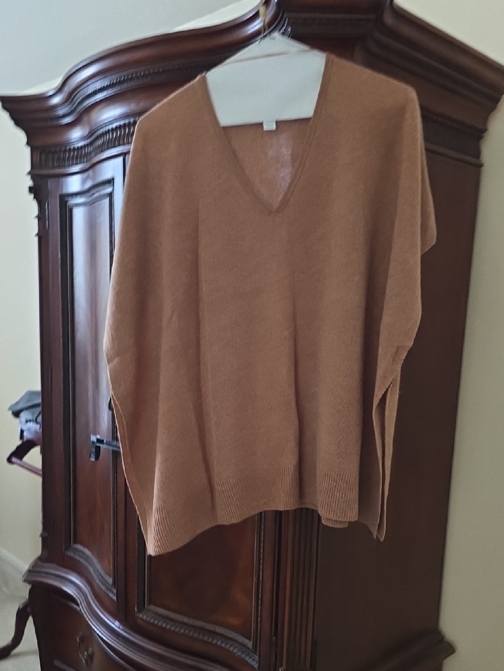 Nordstrom V-Neck Oversized Sweater in Camel Brown